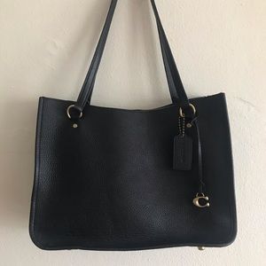 Auténtica Coach Tyler Carryall in Black